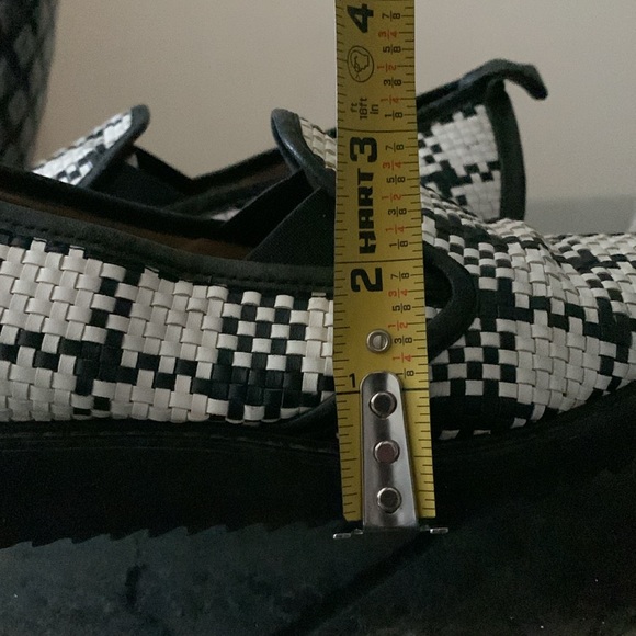 EVERLANE The Woven Street Shoe - Picture 13 of 16